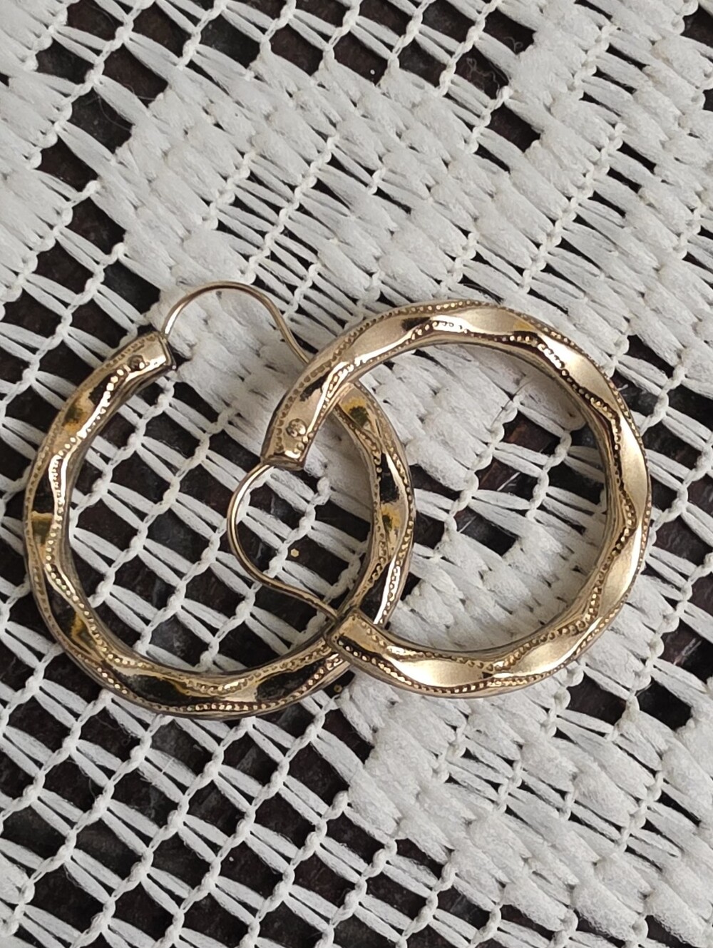 14kt Gold 1 Inch Vintage Creole Wave Design Hoop Earrings